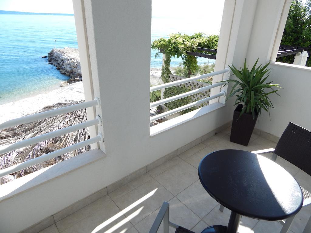 Sea Star Apartments Podstrana Quarto foto